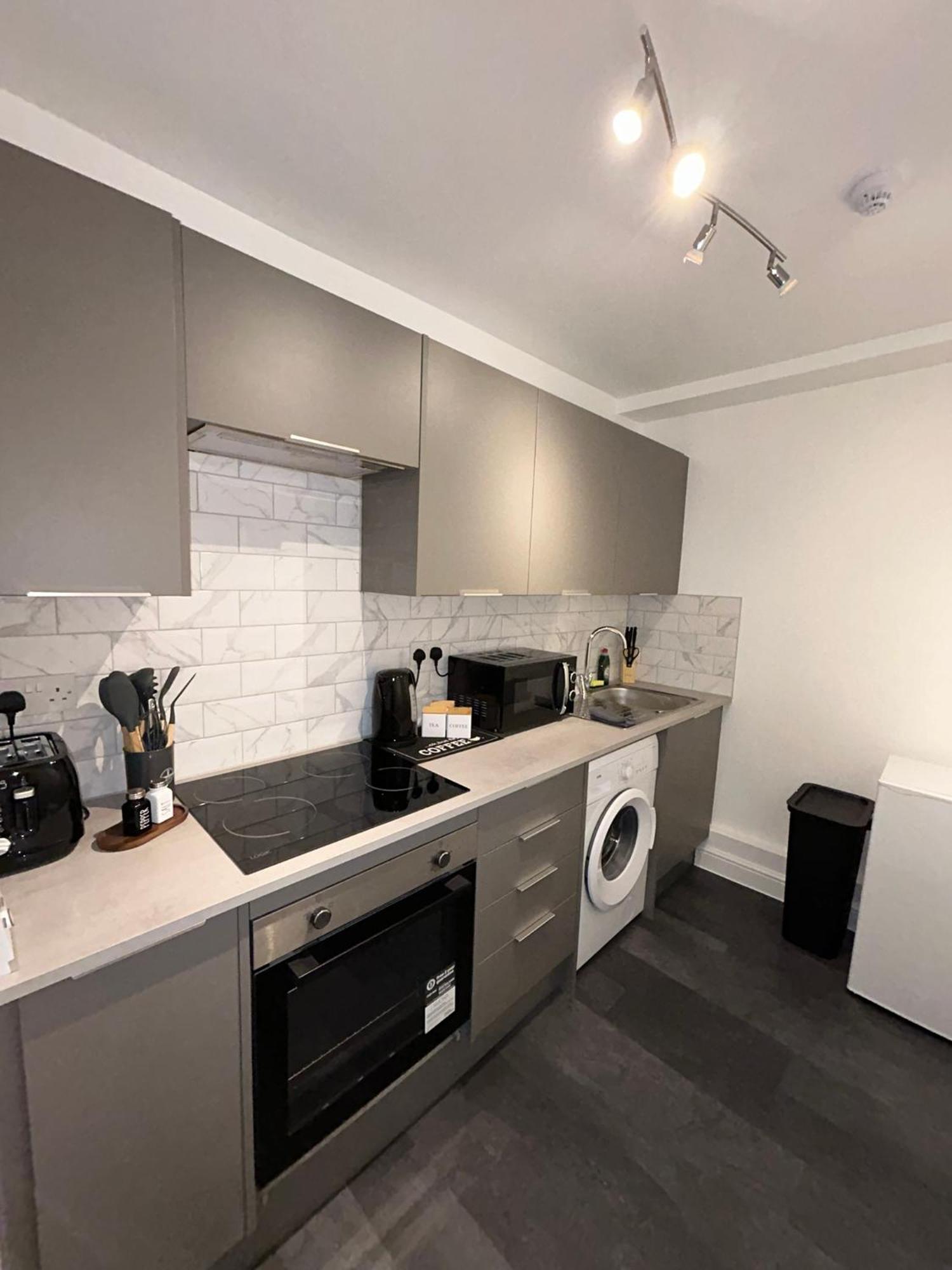 Brand New Modern Apartments Steps From Gloucester Quays Kültér fotó