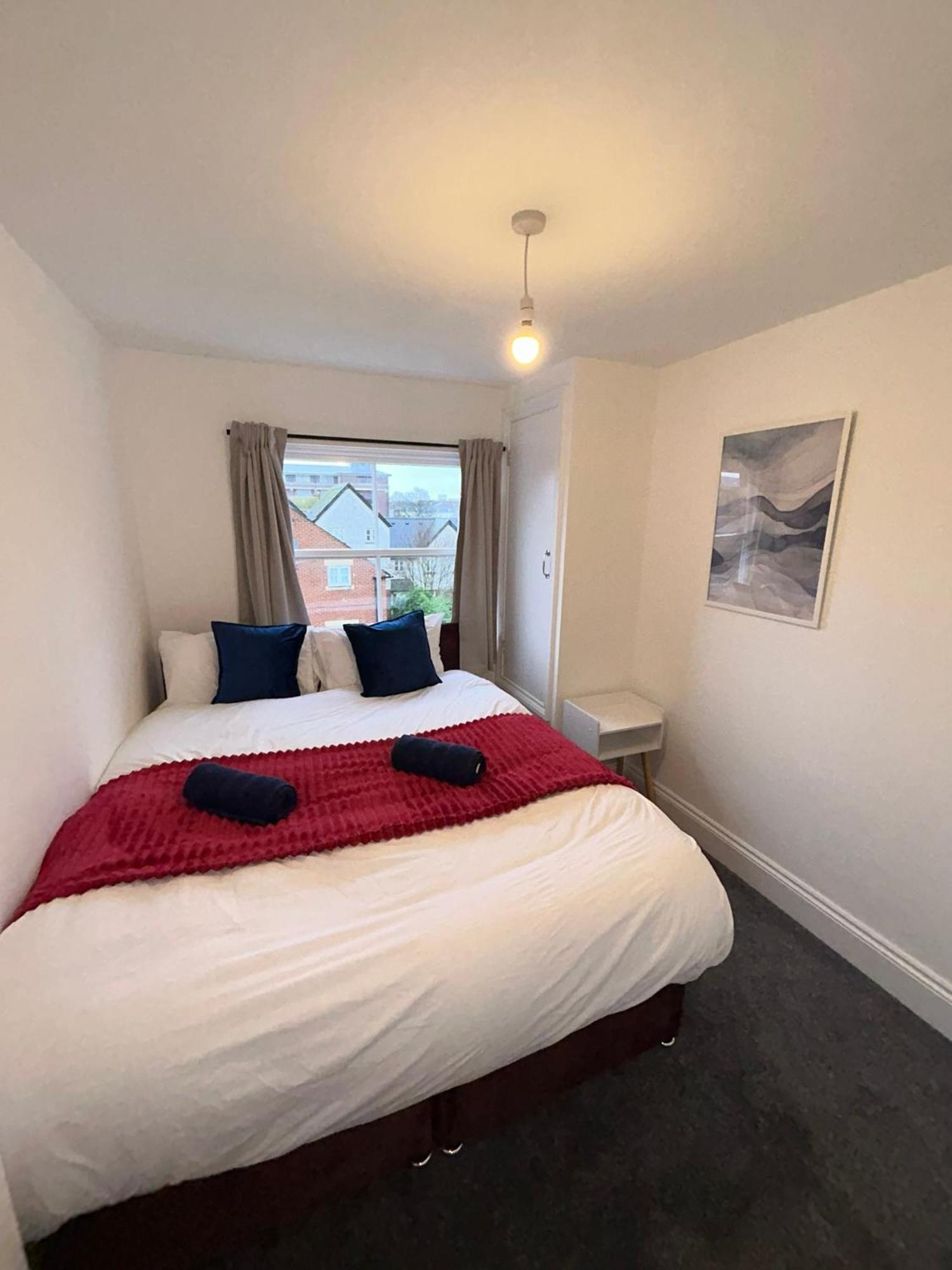 Brand New Modern Apartments Steps From Gloucester Quays Kültér fotó